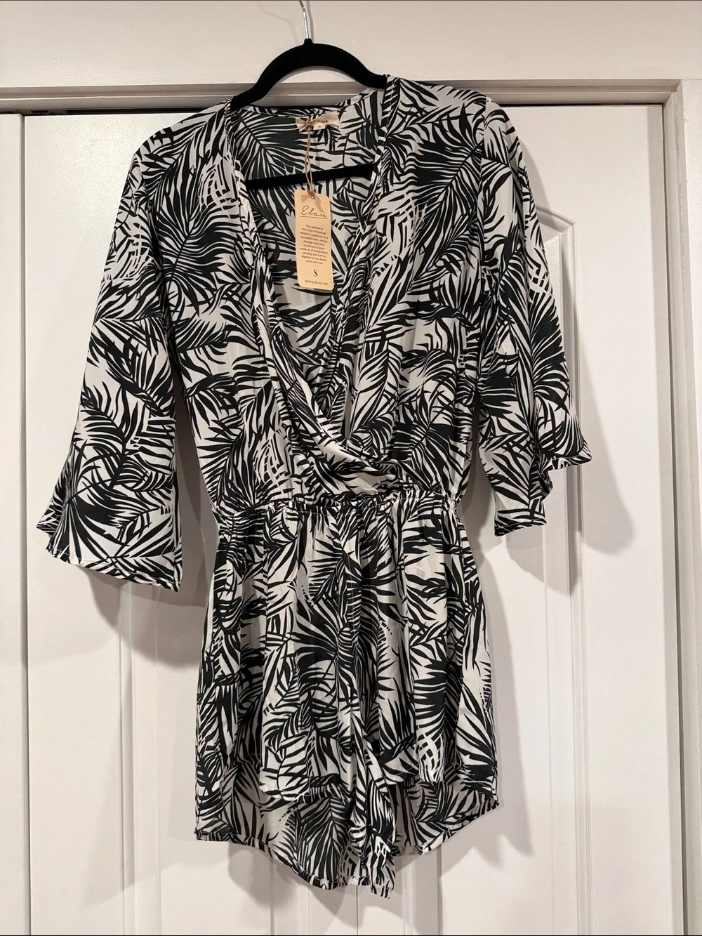 Elan Black and White Palm-Print Mini Shorts Romper small nwt